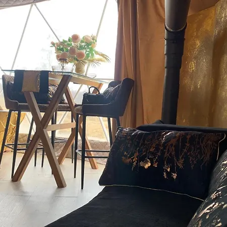 Queen Design Tiny & Spa * Apšuciems